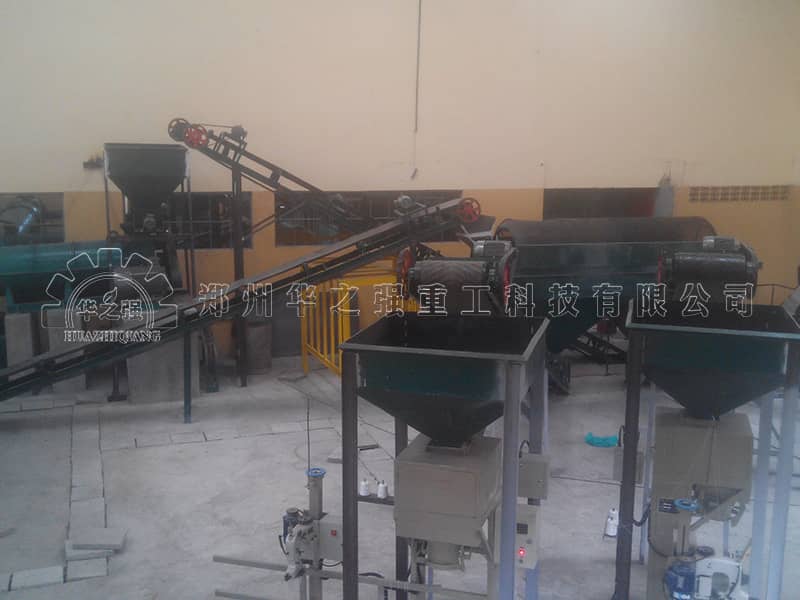 雞糞新型有機(jī)肥二合一造粒生產(chǎn)線